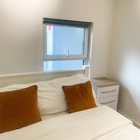 96 Uxbridge Road Apartments London Luaran gambar