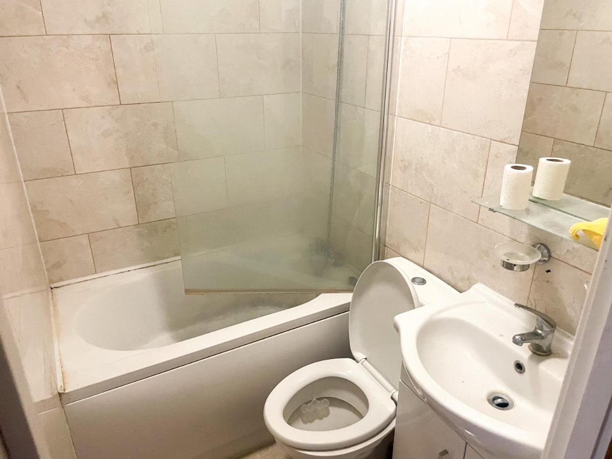 96 Uxbridge Road Apartments London Luaran gambar