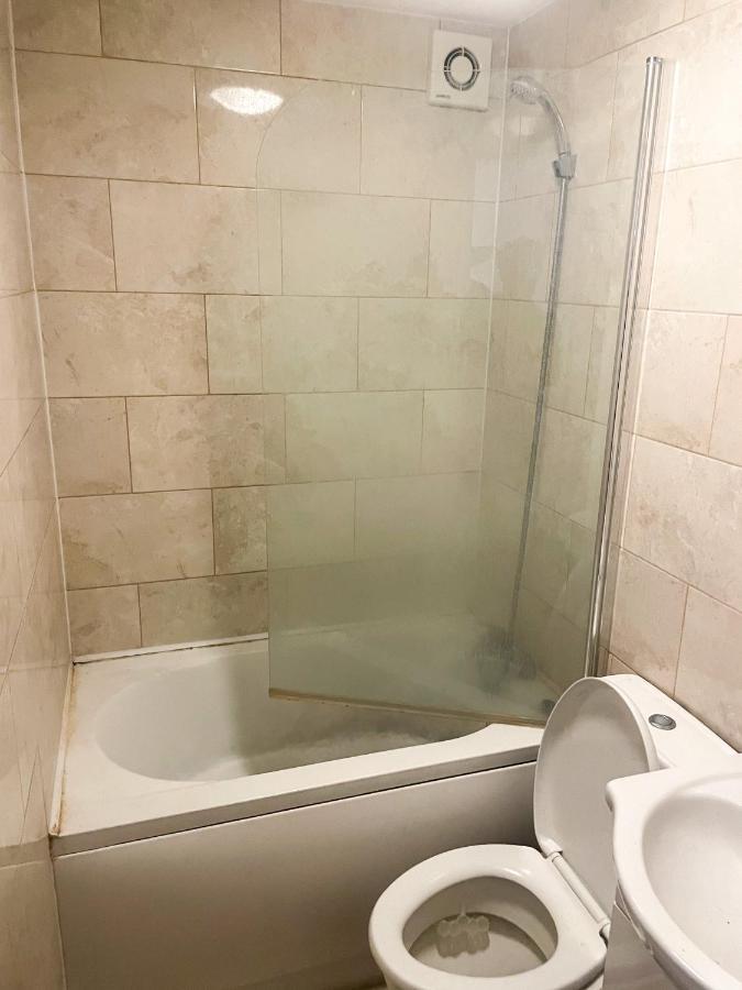 96 Uxbridge Road Apartments London Luaran gambar